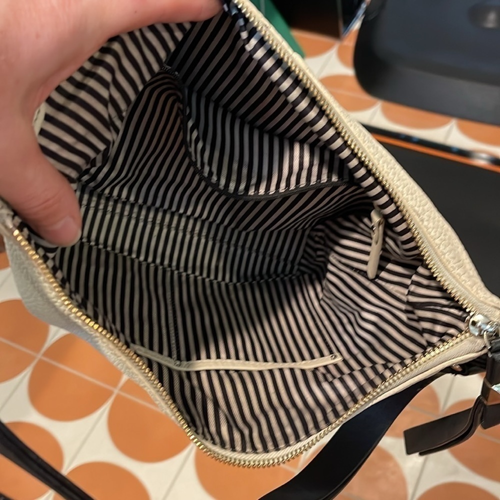 Kate Spade Leroy Street Vivienne Leather Bag - Picture 5 of 9